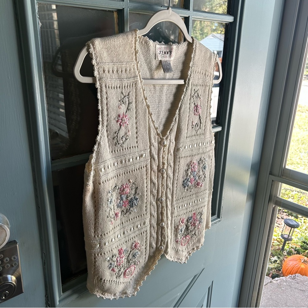 Vintage Knit Sweater Vest Beaded Embroidered Pearl Embellished Flower Cottage S - Picture 2 of 13